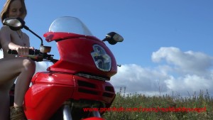 Open air jeans sex on motorcycle: lesbian games with LisichkaMila,hot fuck